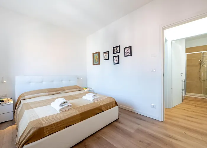 Chic Flat Near Center Parma